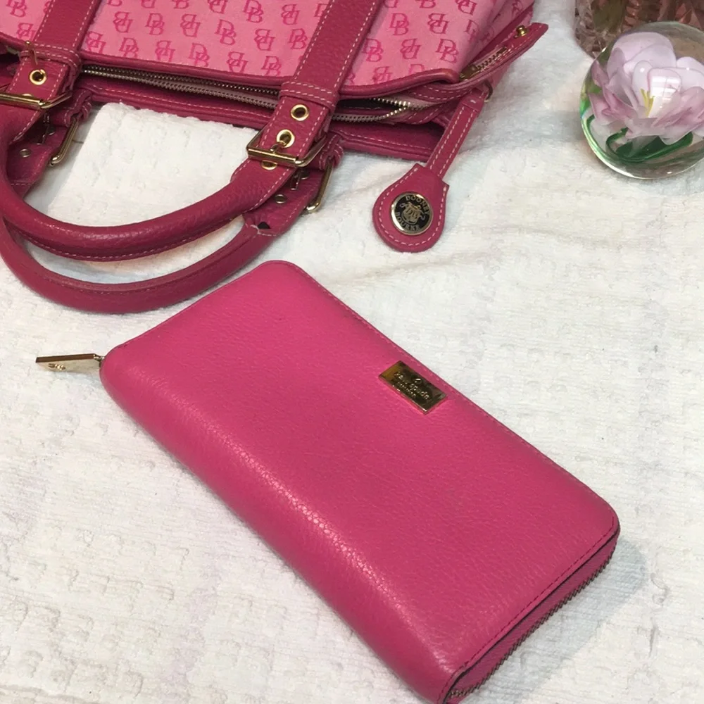 Women’s Pink Leather Zip Wallet - Unbranded